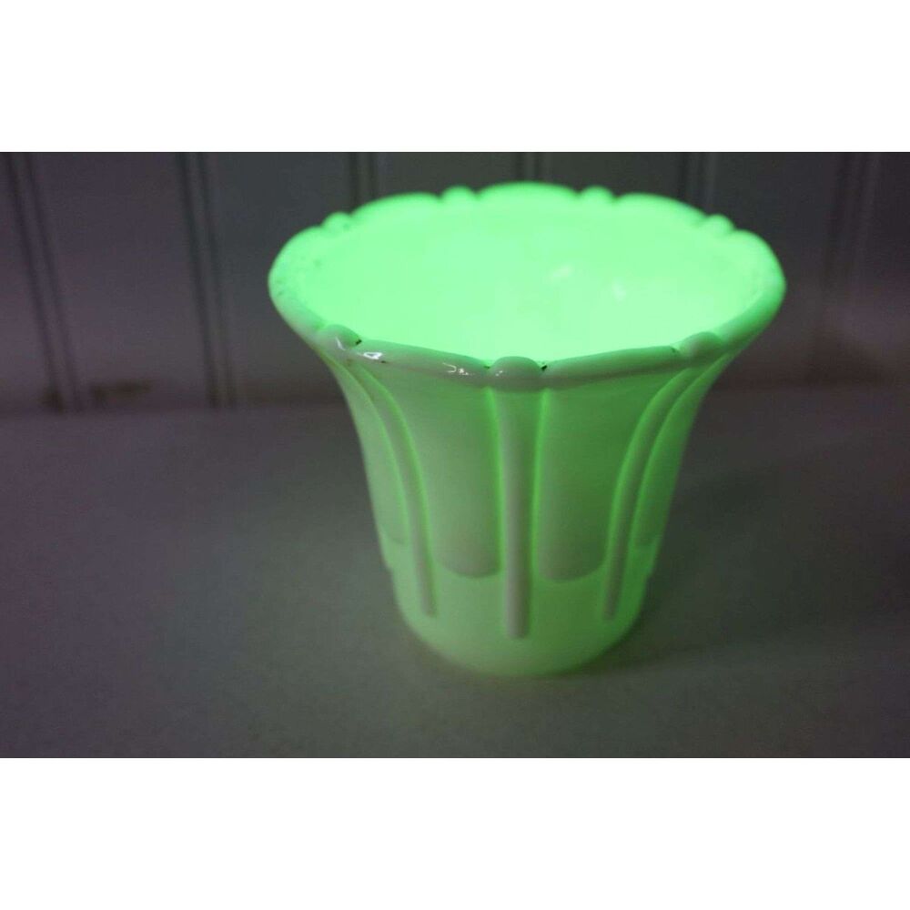 Vintage Akro Agate "Ribs & Flutes" Uranium Glass Planter!
